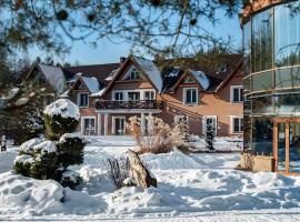 Hotel Pory Roku，位于Czystebłota的酒店