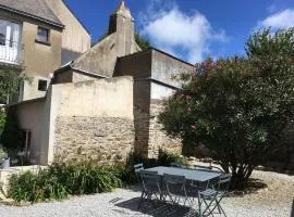 Maison Le Palais, 4 pièces, 5 personnes - FR-1-418-77