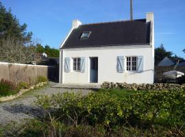Charmante maison avec jardin proche commerces et plage de Donnant - Bangor, France - FR-1-418-111，位于班戈的酒店