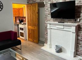 Ovington Grove 2 fully equipped kitchen free parking 3 bedrooms Netflix，位于泰恩河畔纽卡斯尔的公寓