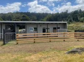 Acacia Hills Retreat