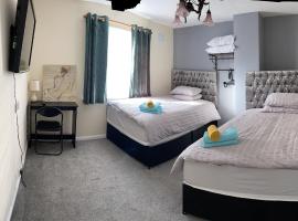 116 Maison Dieu Road Room C in Dover，位于多佛尔的海滩酒店