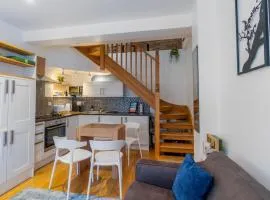 Talbot Lane Cottage Horsham By My Getaways