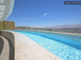 YalaRent mountainside luxury Hotel apartments with Private Pool Eilat，位于埃拉特的带泳池的酒店