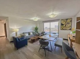 Modern 3 Bedroom Rental Unit With Free Parking