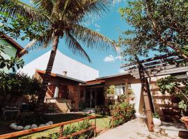 Casa c churrasq em Monte Castelo, Campo Grande-MS，位于大坎普的别墅