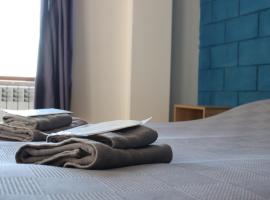 El Captain Hotel at Port Ayas，位于Artanish的酒店