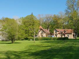 Gîte dans un Domaine Historique，位于谢夫勒斯的酒店