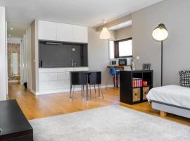 P&oacute;voa Beach Apartment，位于波瓦-迪瓦尔津的酒店