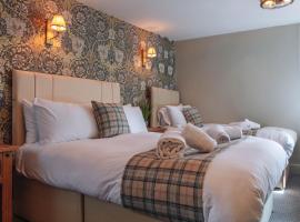 北约克郡里士满黑狮酒店，位于里士满的酒店