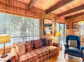 Talmont Trailhead Cabin，位于塔霍城的酒店