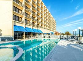 Crystal Coast Oceanfront Hotel，位于派恩诺尔肖尔斯的酒店