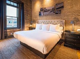 Hip Urban Loft-Small Town Charm-124 LOFTS #2，位于西邓迪的酒店