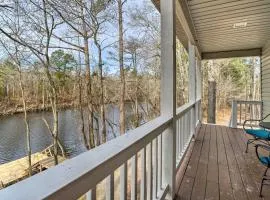 Burgaw Getaway w/ On-Site River Access!