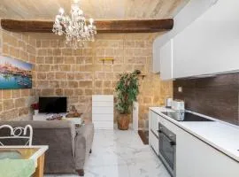 Chic, Stylish 1 Bedroom Maisonette - Close to Valletta