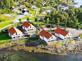 Five-Bedroom Holiday home in Jelsa 2