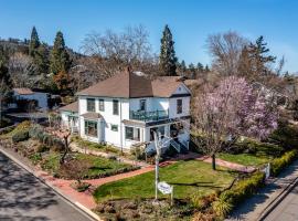 Abigail's Bed and Breakfast Inn，位于阿什兰的酒店