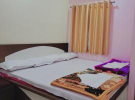 Puja International Hotel，位于塔拉皮斯的酒店