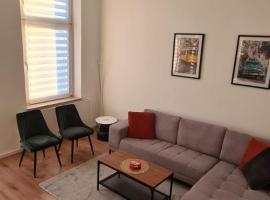 2Zimmer Apartment mit Stellplatz，位于克雷费尔德格罗滕堡体育场附近的酒店