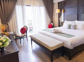 Hanoi Center Silk Charming Hotel & Travel，位于河内Hanoi Backpacker Quarter的酒店