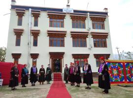 HOTEL POTALA，位于Padam的酒店