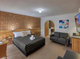 The Cottage Motor Inn Albury CBD，位于奥尔伯里的酒店