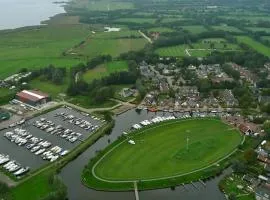 Vakantiehuis Kleastermar met 12 slaapkamers