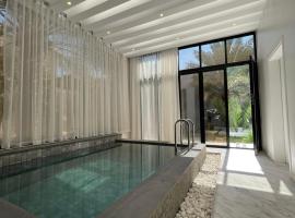 MY HOTEL Al Lathba Pool Villa - Nizwa فيلا اللثبه-نزوى，位于尼兹瓦的木屋