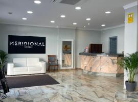 Hotel Trafalgar，位于赫雷斯-德拉弗龙特拉的酒店
