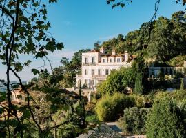 Quinta da Bella Vista - Historic Home and Farm，位于辛特拉Chalet and Garden of the Countess of Edla附近的酒店