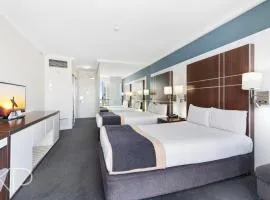 Hotel Apartments on 22 View Avenue, Surfers Paradise