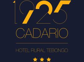 Hotel Cadario 1925，位于Tebongo的酒店