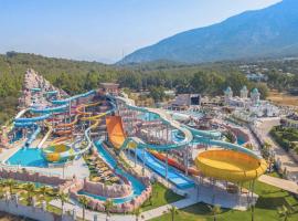 Orka World Hotel & Aquapark，位于厄吕代尼兹的酒店