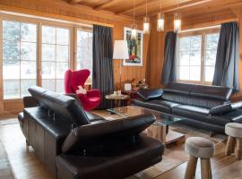 Residence for 12 persons Chalet Crestas-Lenzerheide，位于伦策海德的酒店