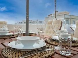 Tia Anica House I - apartment with terrace in central Fuseta beach village