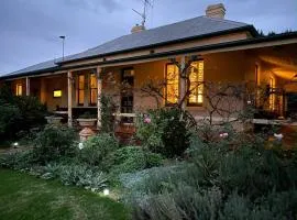 Wonga - A secluded oasis in the heart of Parkes