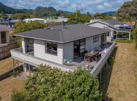 Purely Pauanui - Pauanui Holiday Home，位于帕瓦努伊的酒店