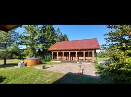 Drulenu sodyba，位于Drūlėnai的带热水浴缸的酒店