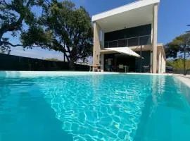 Magnifique Villa contemporaine climatisé piscine Ref Villa Notre Dame