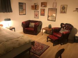 Comfortable Large Room King S bed near CPH centre，位于哥本哈根的低价酒店