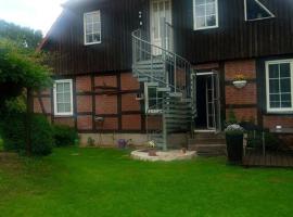 Schönes Messe-Ferien Apartment mit vielen Extras，位于Bröckel的酒店