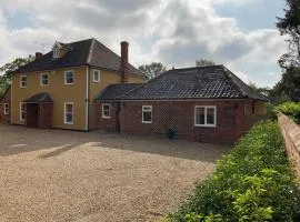 Beautifully appointed & cosy self contained annexe