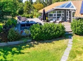 8 person holiday home in Gilleleje-By Traum