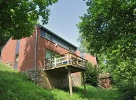 Beautiful bungalow in Hastière