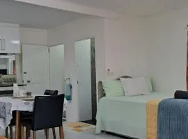 Mead Road Homestay Tours &Transfer 1 bedroom