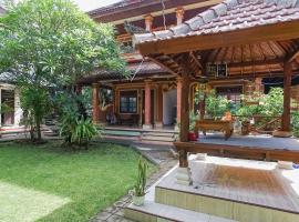 Indopurejoy House - Komala Indah Cottages，位于库塔的青旅