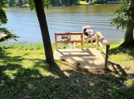 Lake Malone ky Lake shore home right on water with private boat dock, A Shore Thing