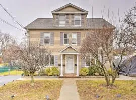 Charming Mamaroneck Home about 22 Mi to Manhattan