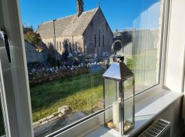 Church View - 2 bed Cosy Cottage in Swanage，位于斯沃尼奇的别墅