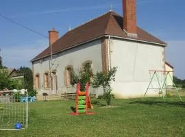 Maison de Ferme Rénovée avec SPA, Salle de Jeux et Activités pour Enfants - FR-1-489-28